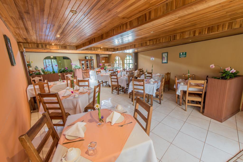 Hotel Los Jardines De Monteverde ภายนอก รูปภาพ