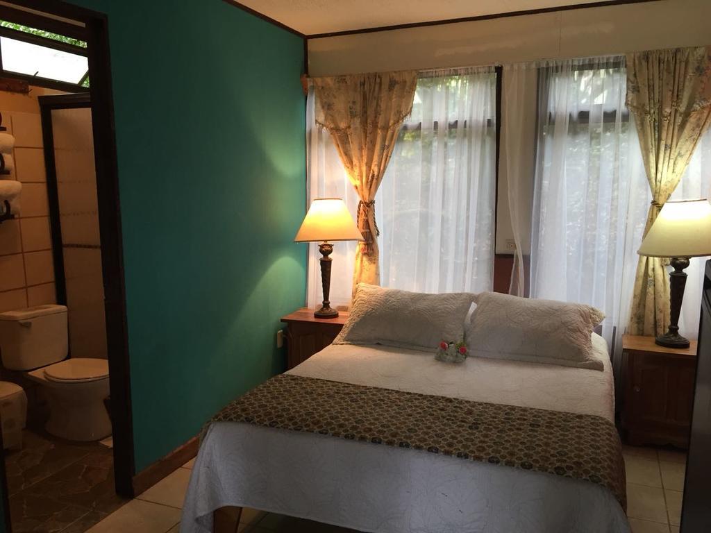 Hotel Los Jardines De Monteverde ภายนอก รูปภาพ